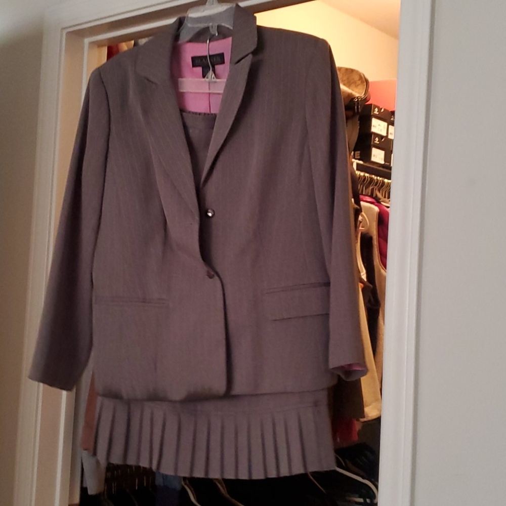 Suit